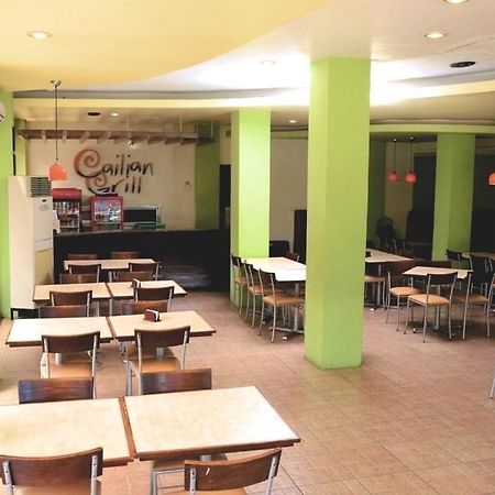 Isabel Suites Laoag Esterno foto