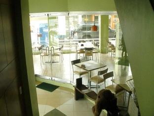 Isabel Suites Laoag Esterno foto