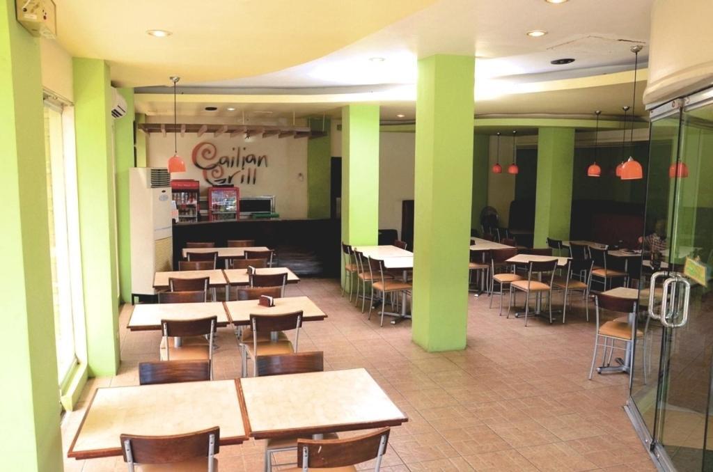 Isabel Suites Laoag Esterno foto