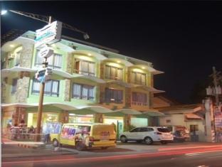 Isabel Suites Laoag Esterno foto