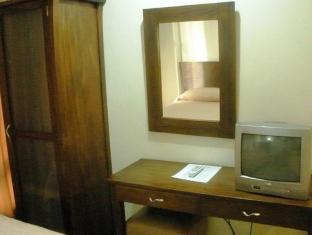 Isabel Suites Laoag Esterno foto